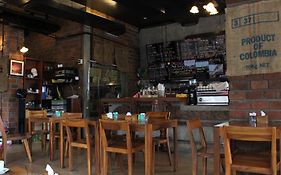 Coffee Mania House Hotel